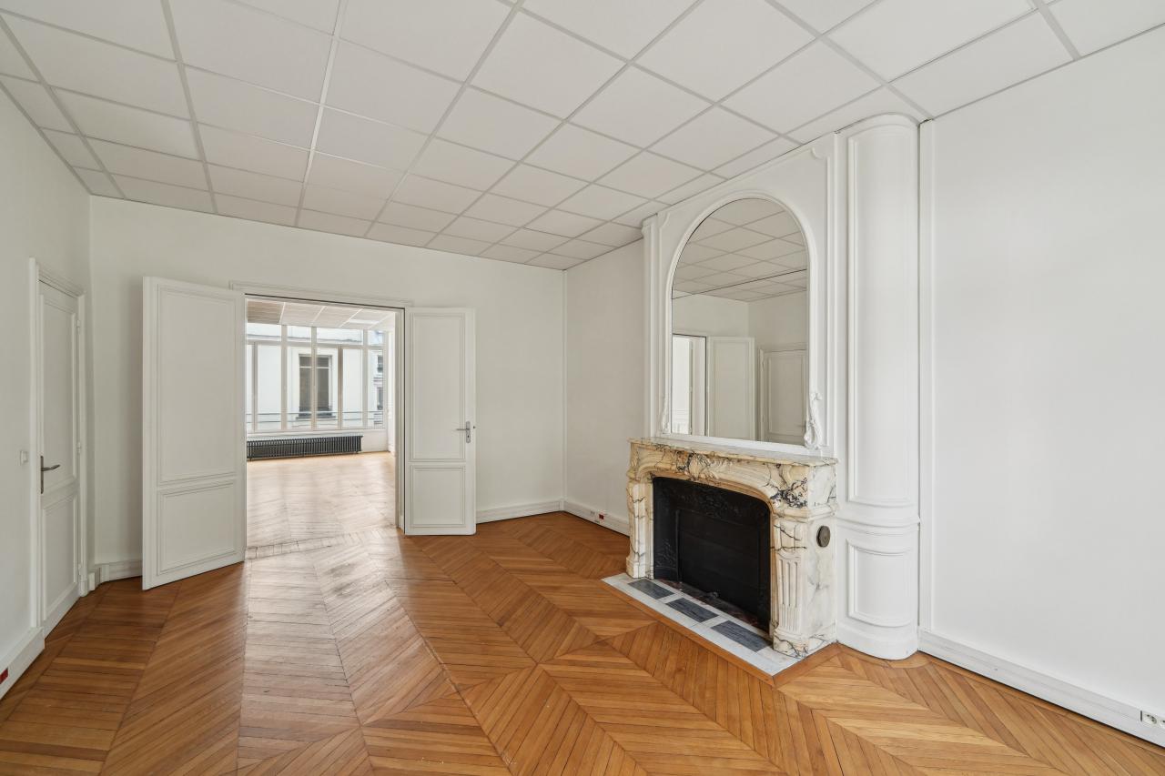 Bureau Paris 352m² Location bureau Paris OLBUR2422437 9